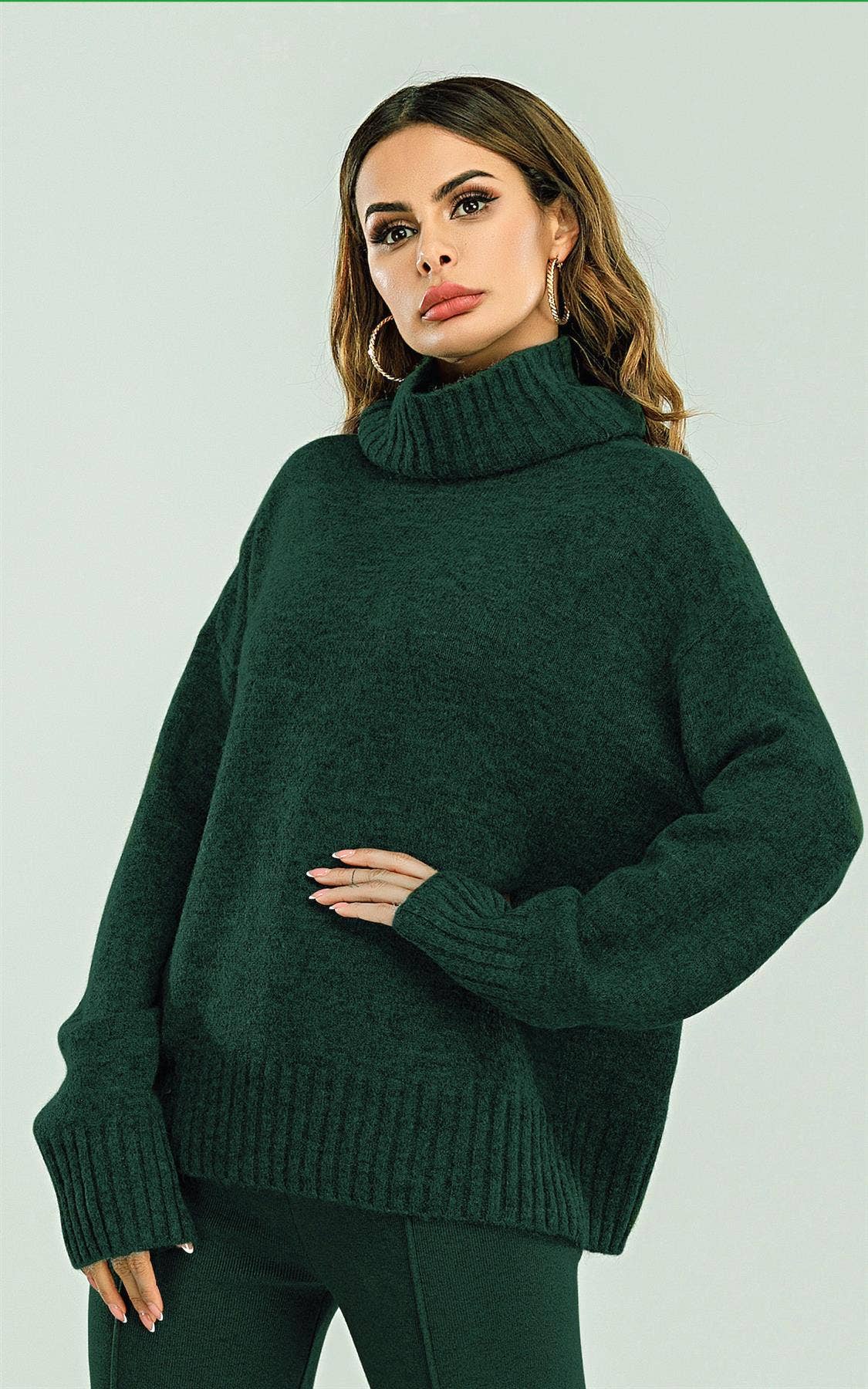 Wollmisch-Pullover mit Stehkragen in Dunkelgrün