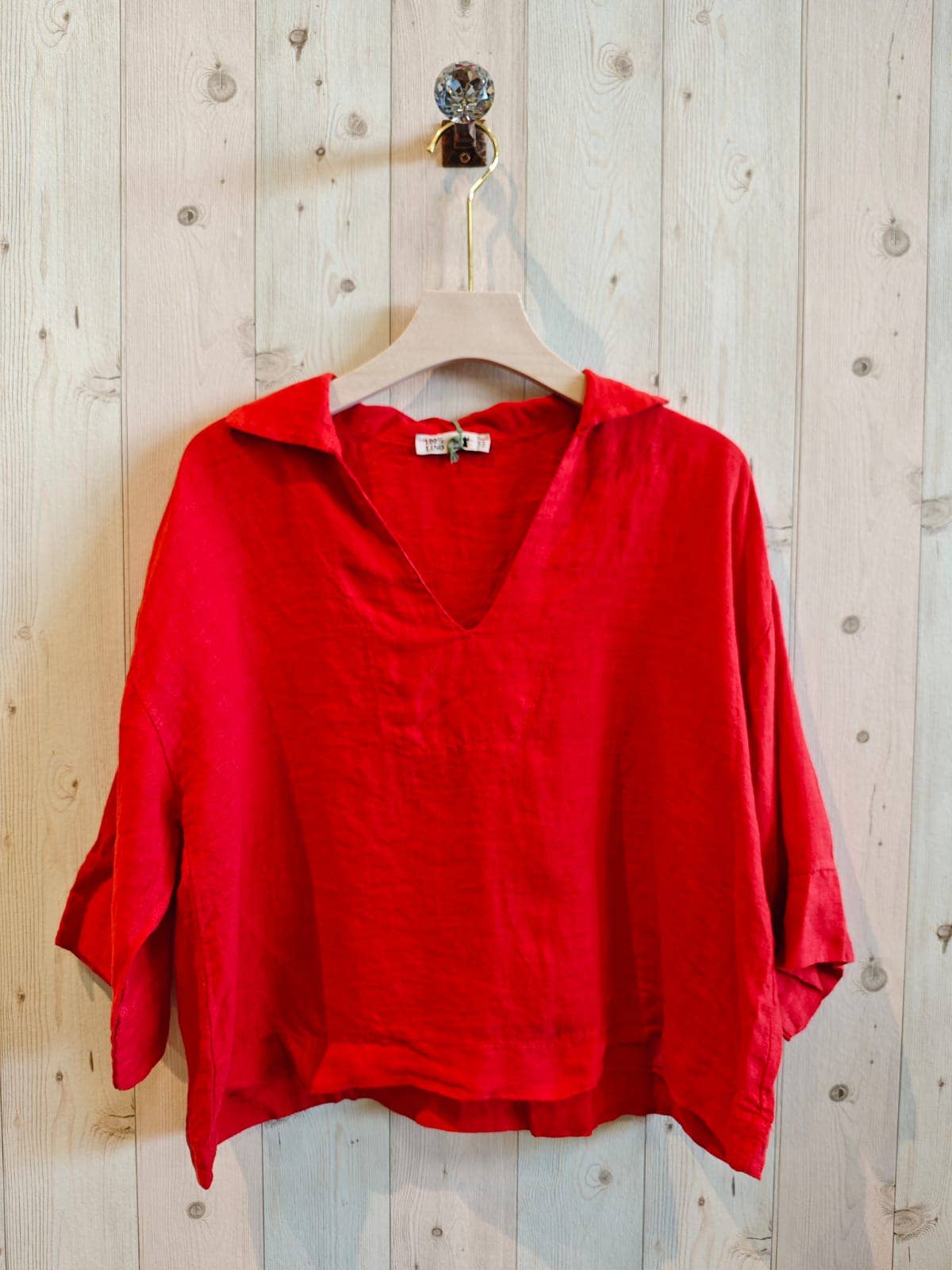Lockere Bluse Hemdkragen und Ausschnitt 100% LEINEN
