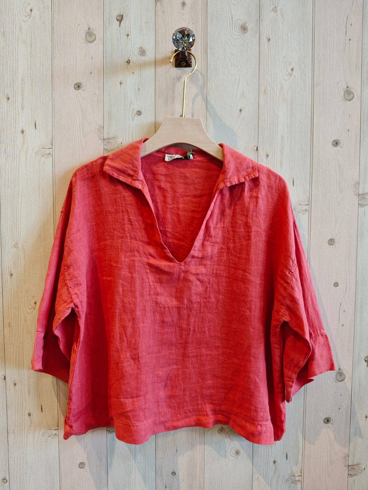 Lockere Bluse Hemdkragen und Ausschnitt 100% LEINEN