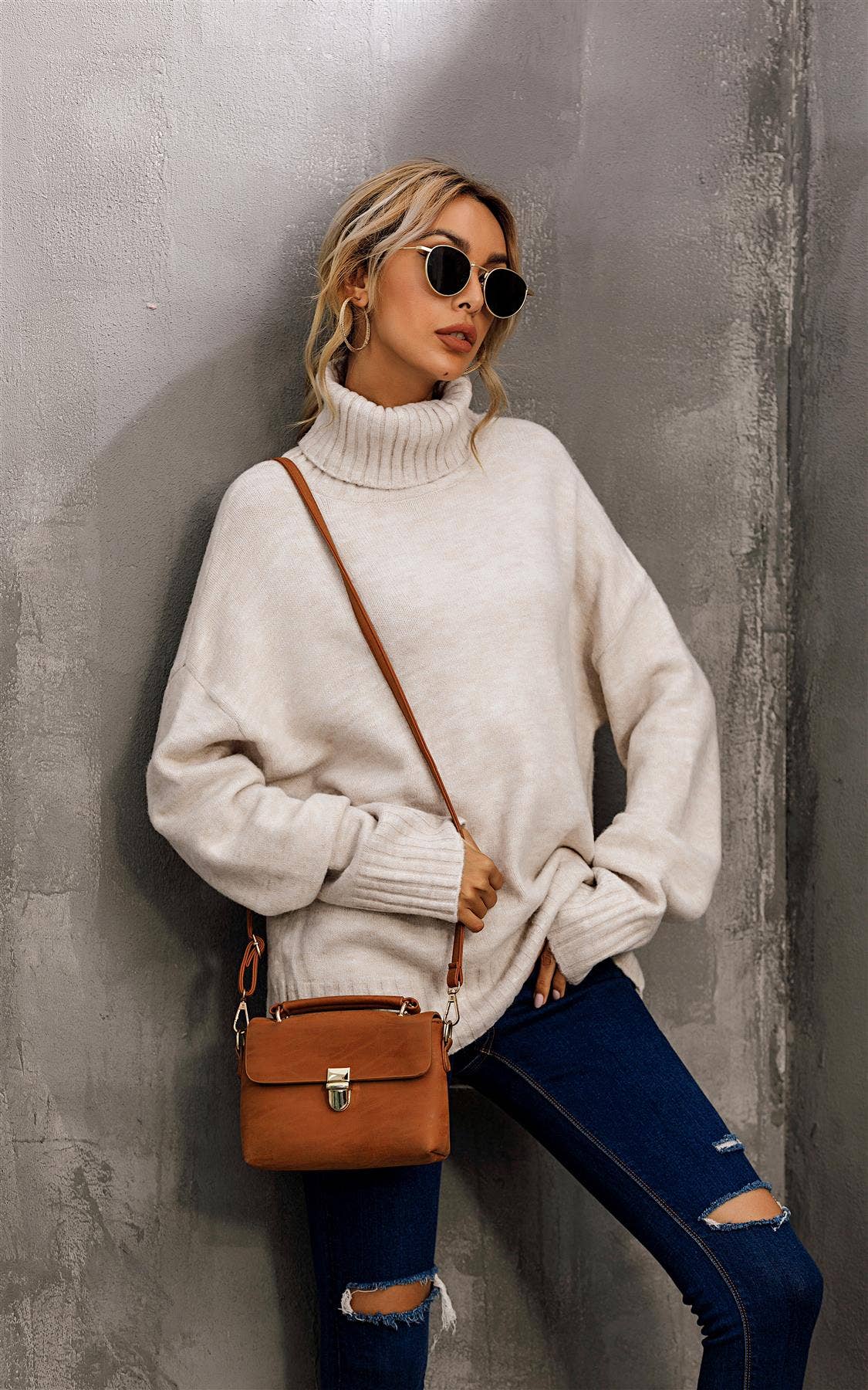 Jumper-Top mit hohem Kragen in Creme