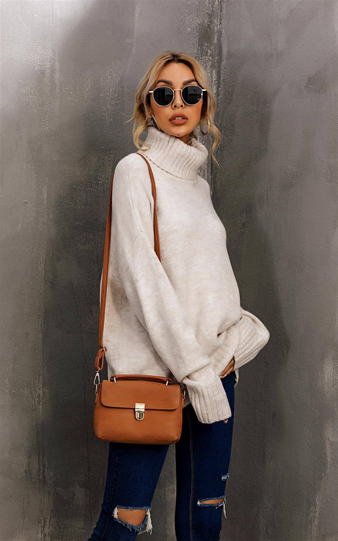 Jumper-Top mit hohem Kragen in Creme